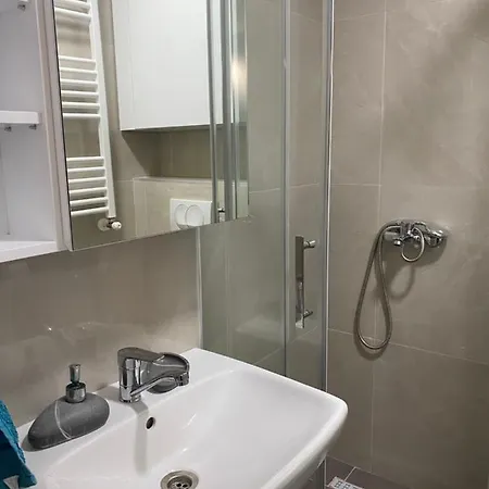 Апартаменти S&M Apartment