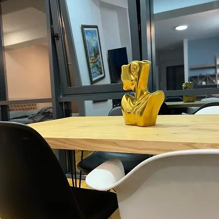 S&M Apartment Апартаменти *